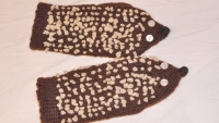 Rękawiczki na drutach jeżyki 