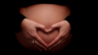 Położenie miednicowe dziecka a poród naturalny