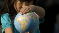 Dwujęzyczność dzieci – zalety i wady 